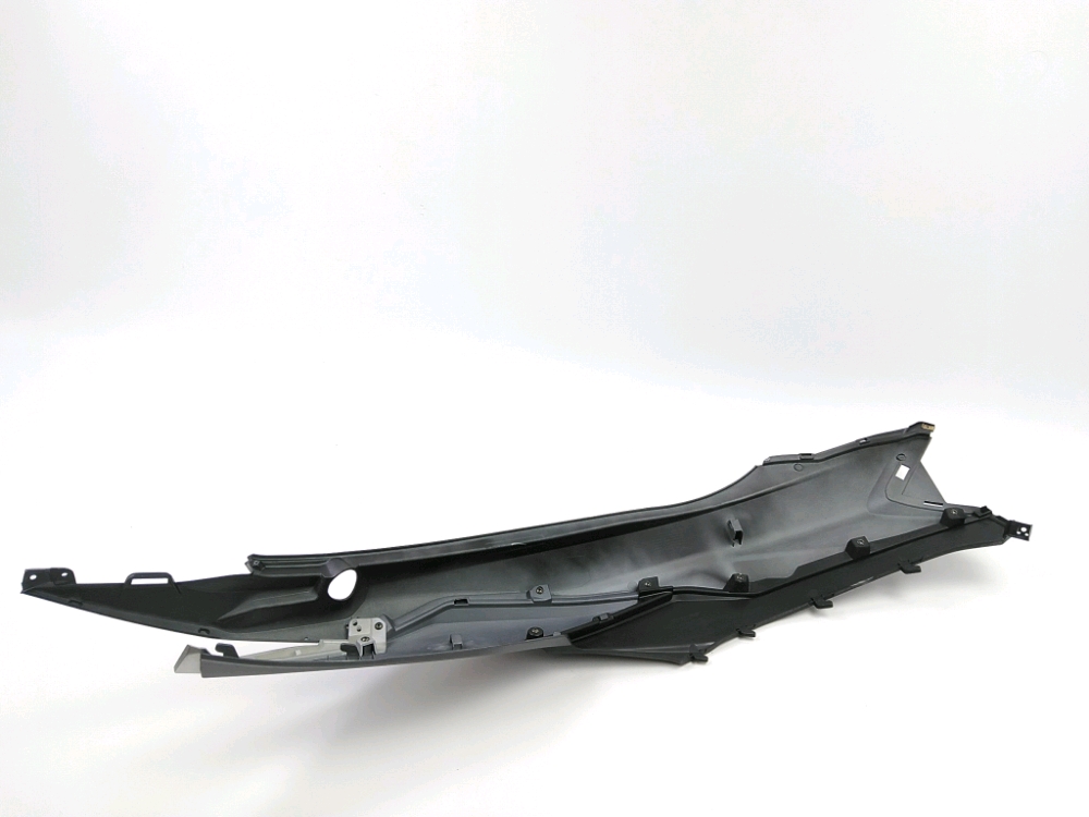 CARENAGE ARRIERE GAUCHE