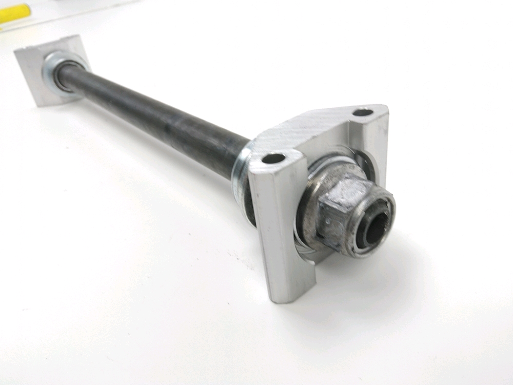 AXE DE ROUE ARRIERE