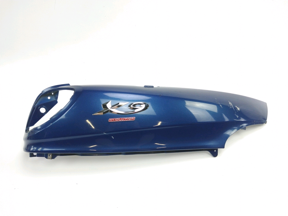 Carenage arriere droit