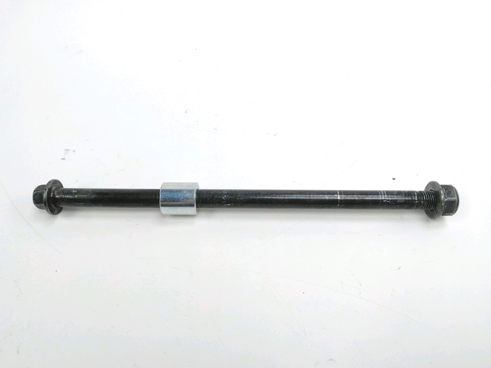 AXE DE ROUE AVANT