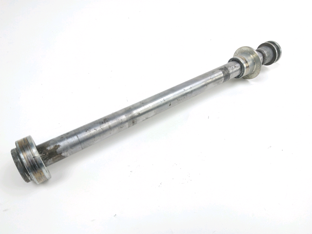 AXE DE ROUE ARRIERE