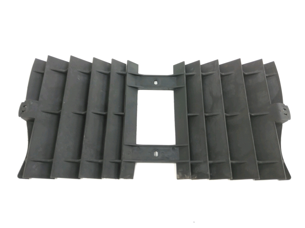 GRILLE DE RADIATEUR