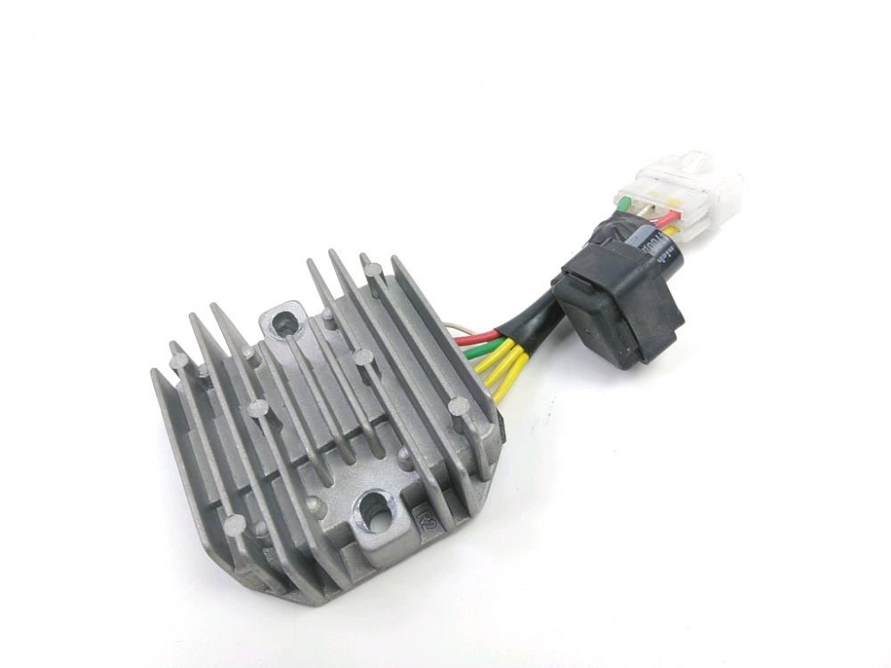 REGULATEUR DE TENSION