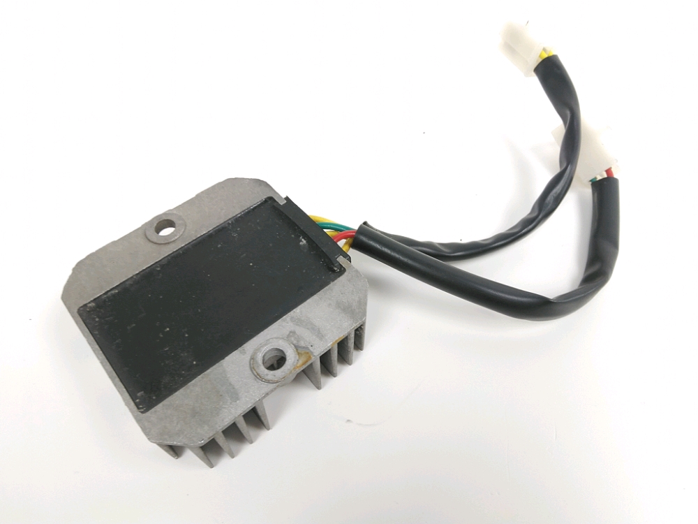 REGULATEUR DE TENSION