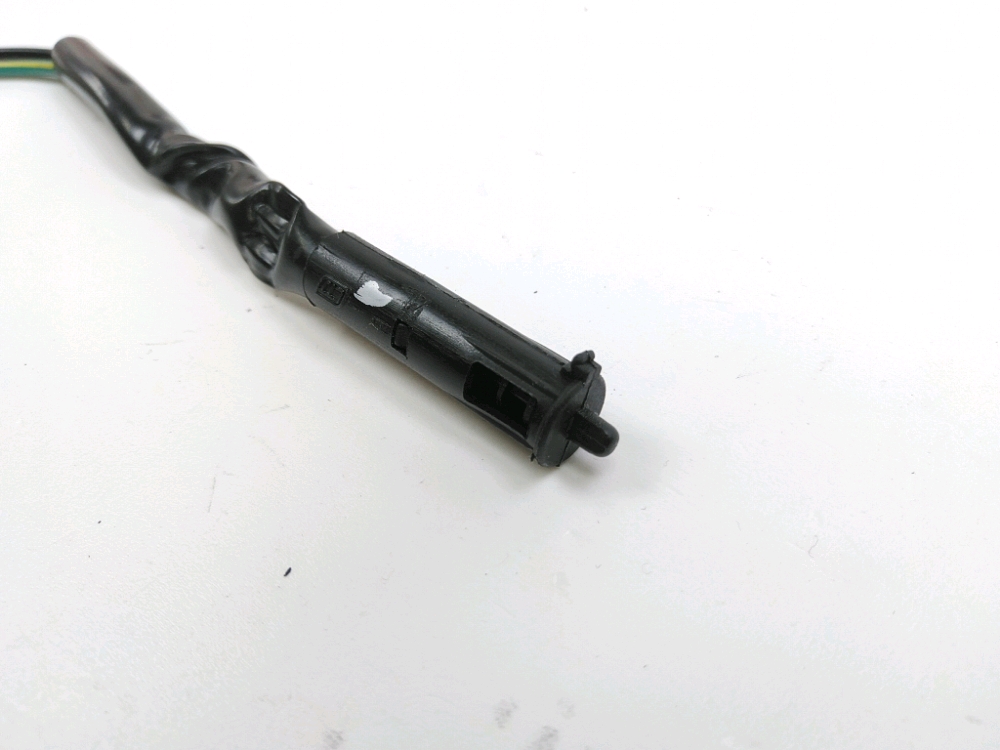 CONTACTEUR DE STOP AR