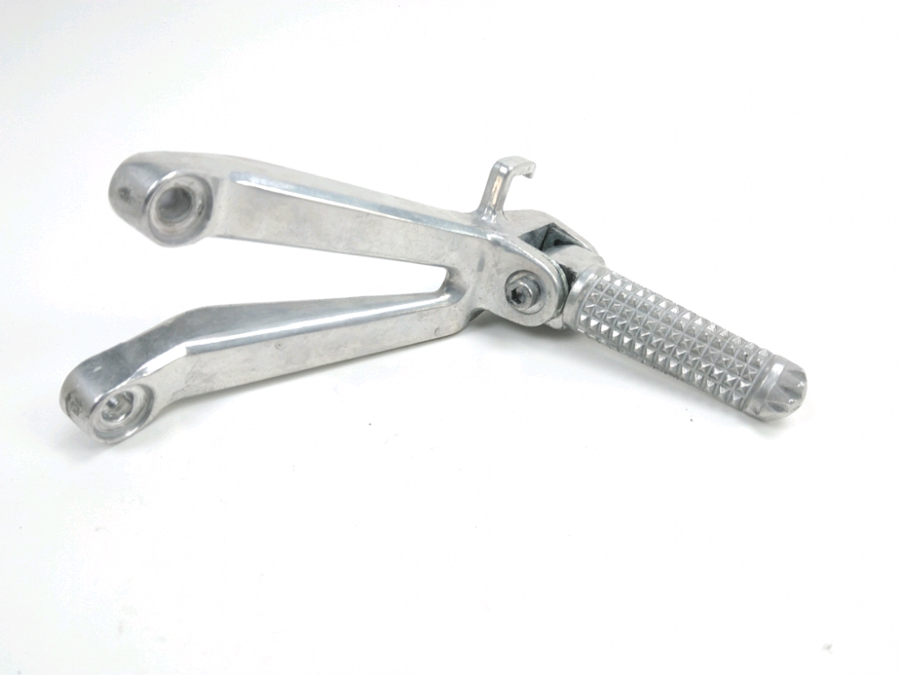 Platine et repose pieds arriere gauche