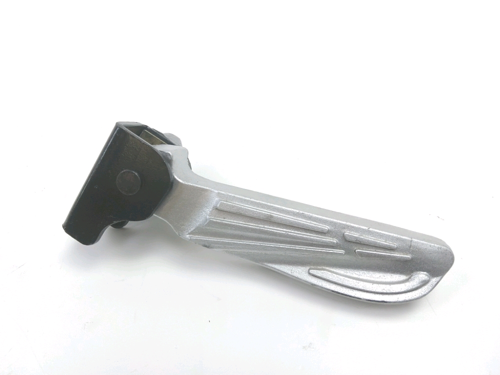 Repose pieds arriere gauche