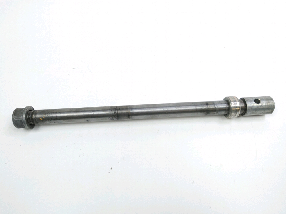 AXE DE ROUE ARRIERE