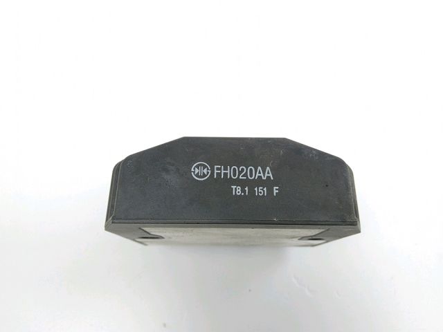 REGULATEUR DE TENSION