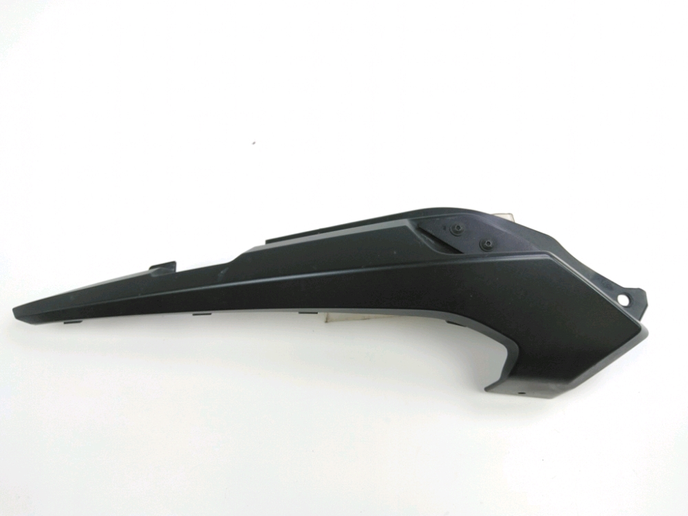 CARENAGE ARRIERE DROIT