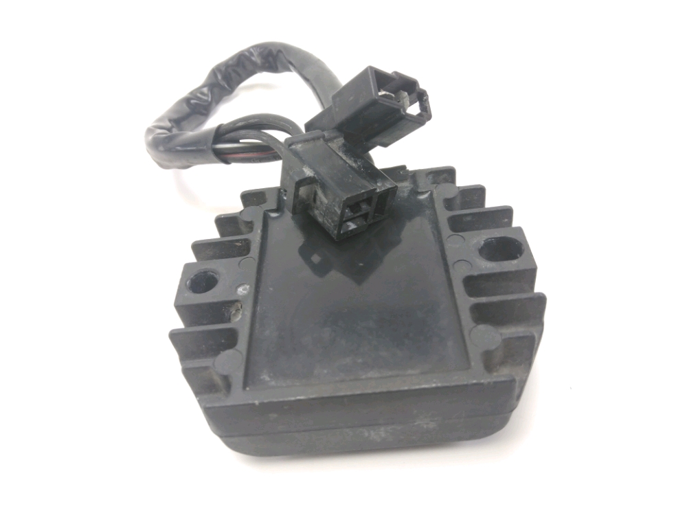 REGULATEUR DE TENSION