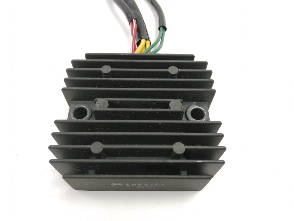 REGULATEUR DE TENSION