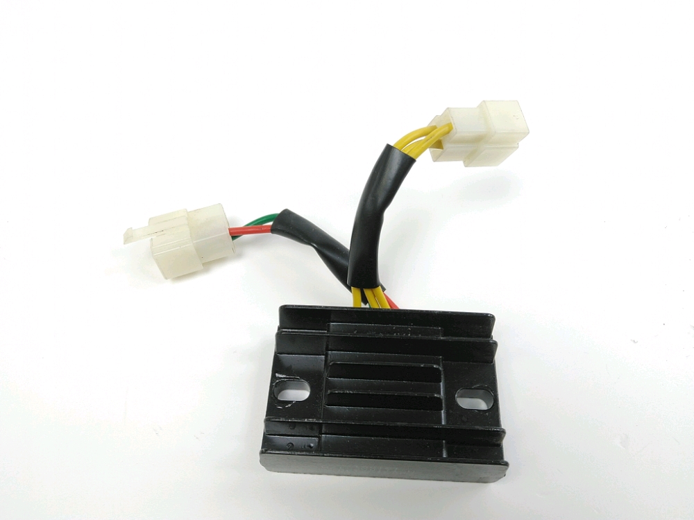 REGULATEUR DE TENSION