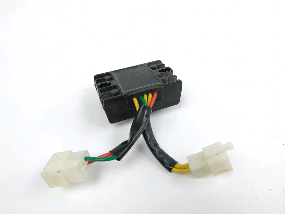 REGULATEUR DE TENSION