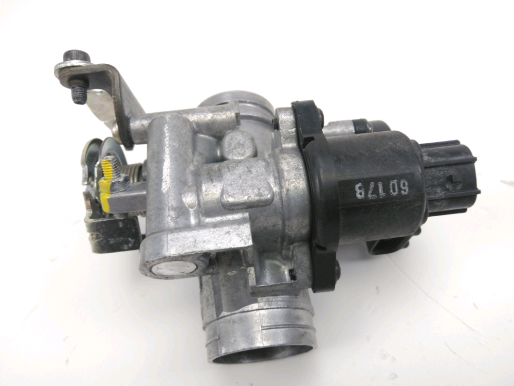 CORPS D'INJECTION DROIT