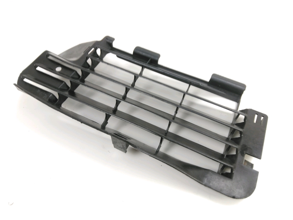 GRILLE DE RADIATEUR