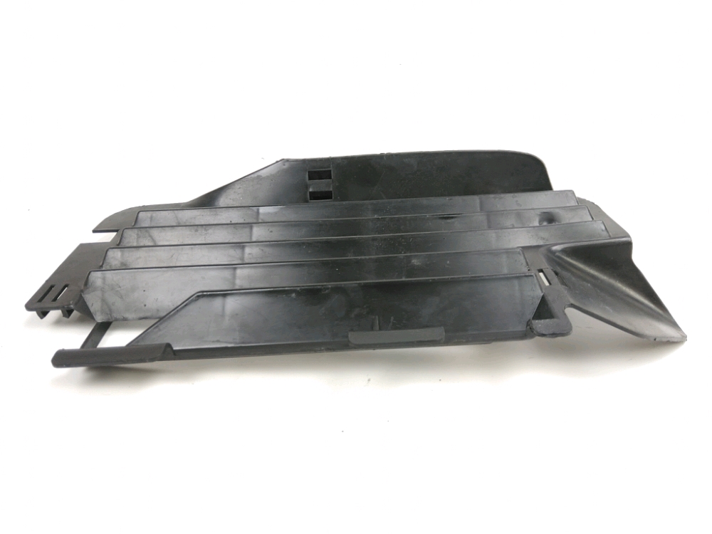 GRILLE DE RADIATEUR