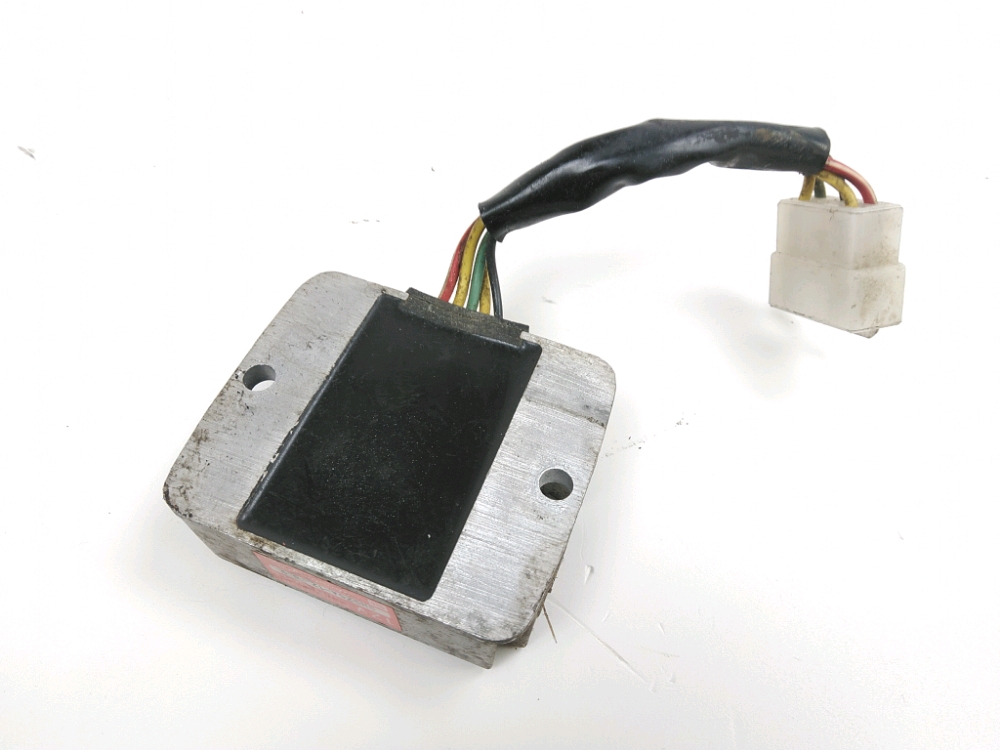 REGULATEUR DE TENSION