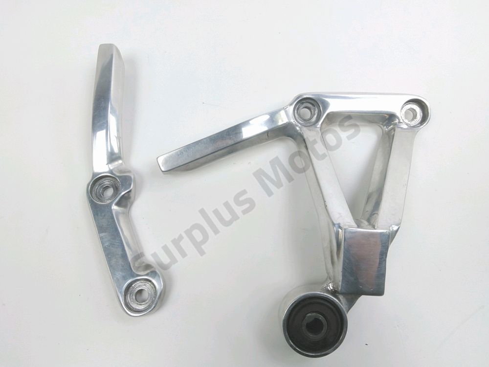 Platine arriere droite complete