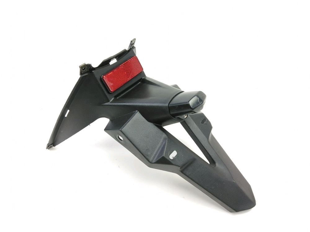 SUPPORT DE PLAQUE ET ECLAIRAGE