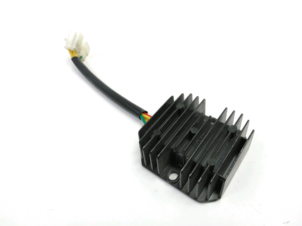 REGULATEUR DE TENSION