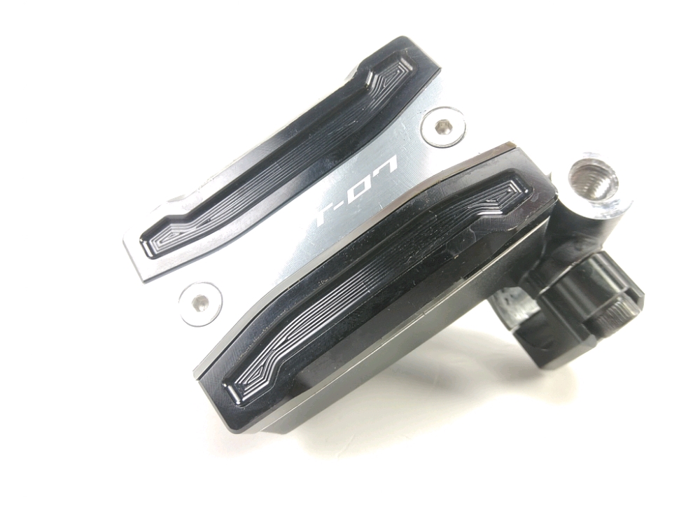 MAITRE CYLINDRE FREIN AV COMPLET