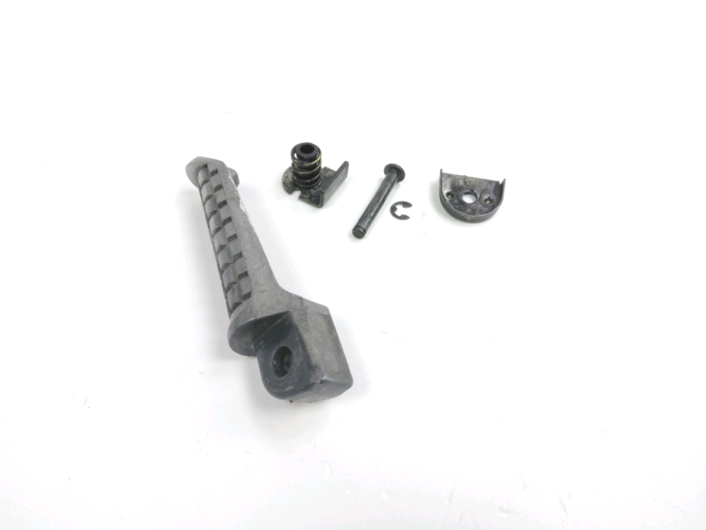 Repose pieds arriere gauche