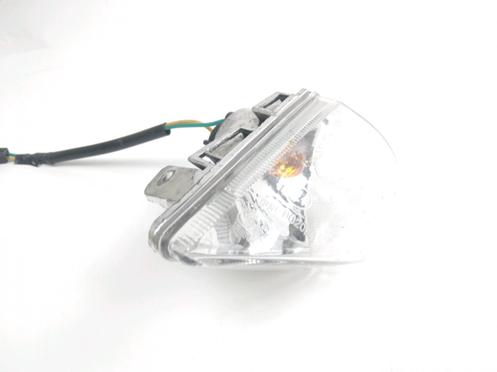 CLIGNOTANT AVANT G