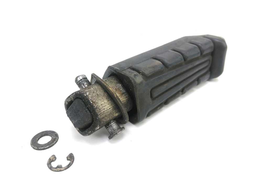 Repose pieds arriere gauche