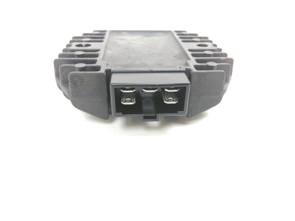 REGULATEUR DE TENSION