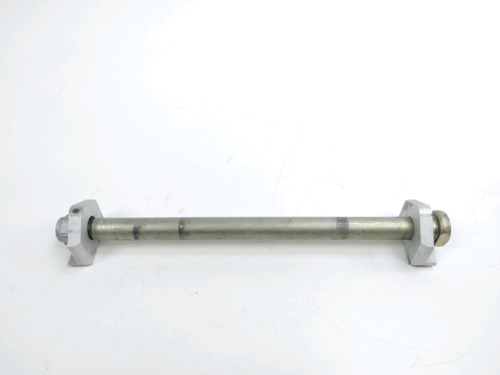 AXE DE ROUE ARRIERE