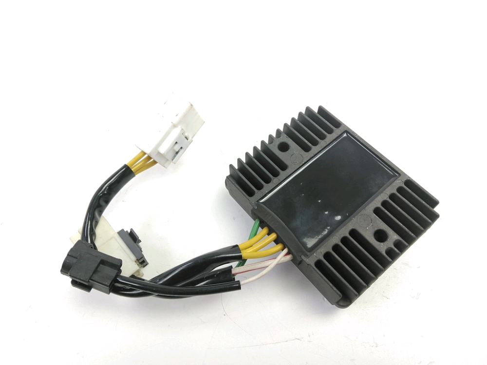 REGULATEUR DE TENSION