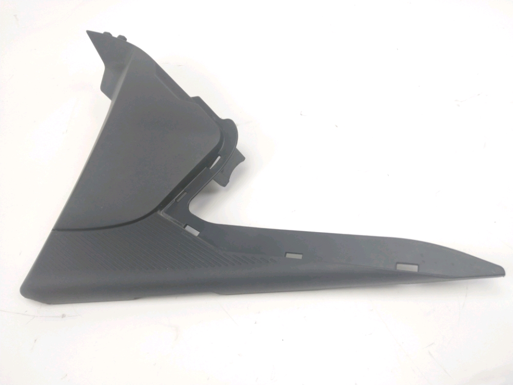 CACHE LATERAL GAUCHE