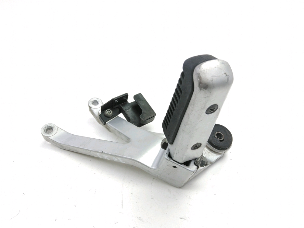 PLATINE ET REPOSE PIEDS ARRIERE GAUCHE