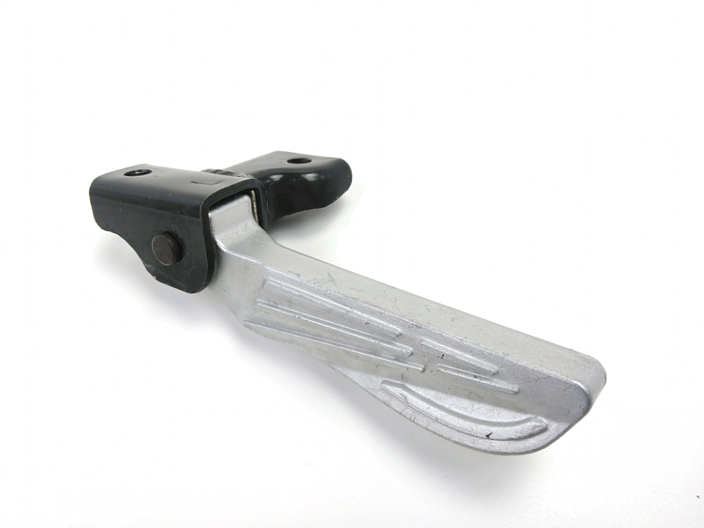 Platine et repose pieds arriere gauche