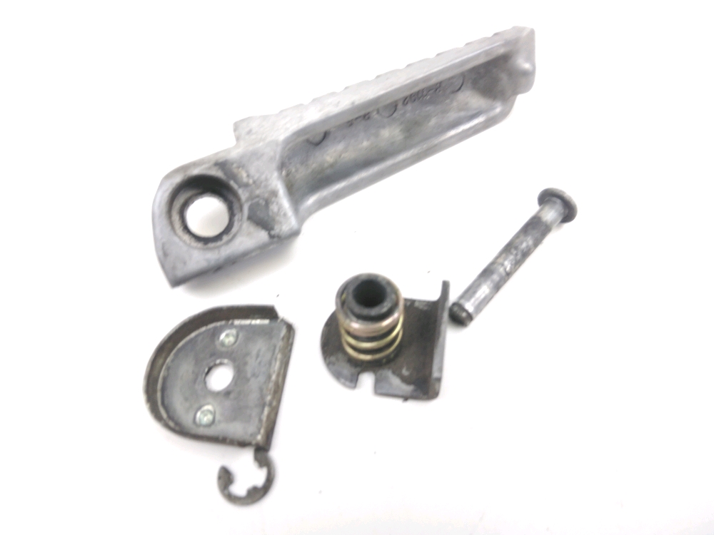 REPOSE PIEDS ARRIERE DROIT