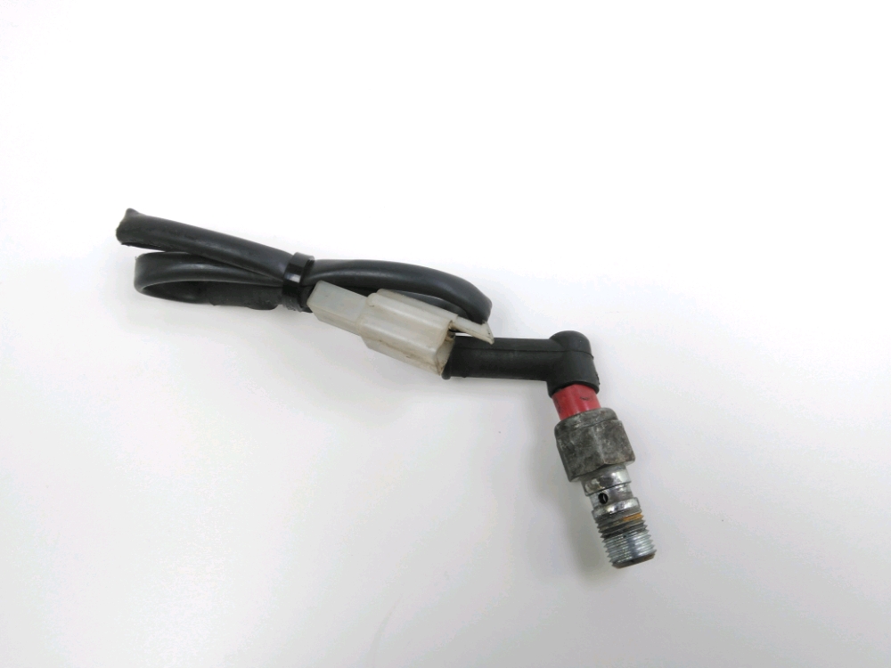 CONTACTEUR DE STOP AR