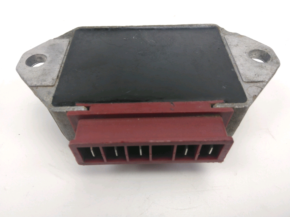 REGULATEUR DE TENSION