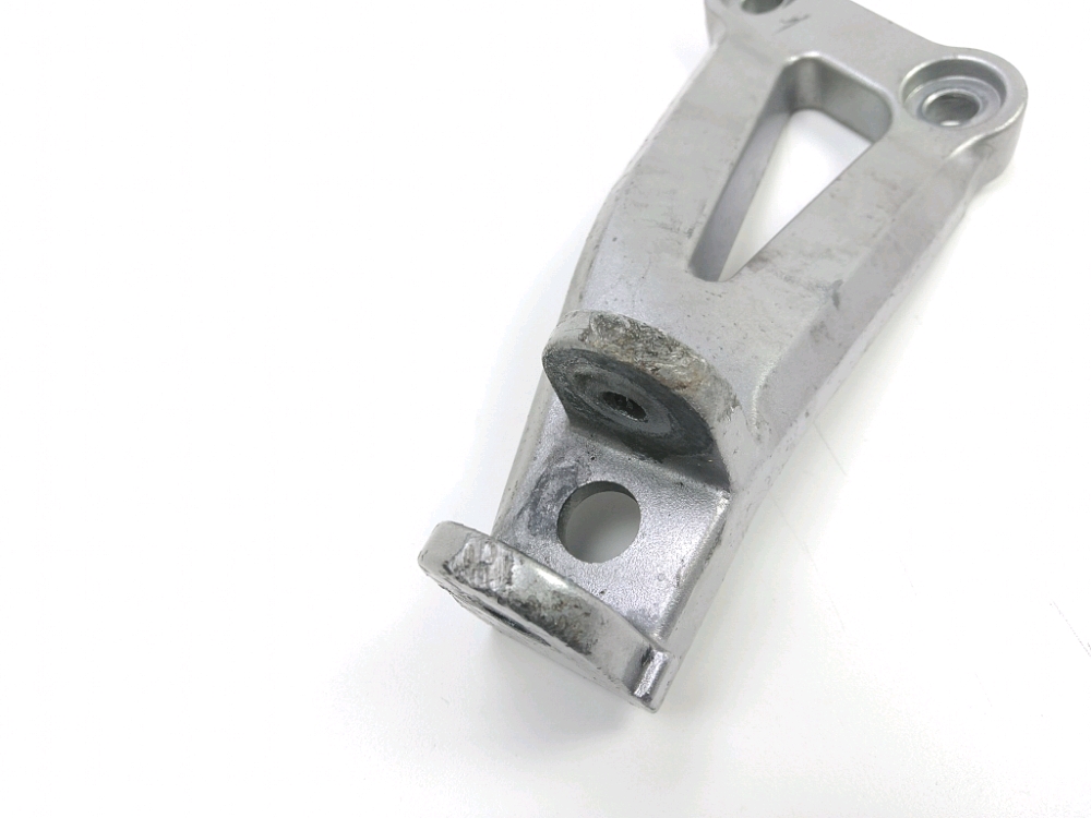 PLATINE ET REPOSE PIEDS ARRIERE GAUCHE