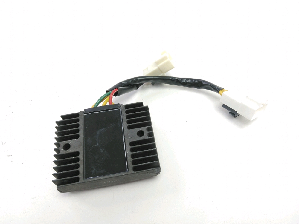 REGULATEUR DE TENSION