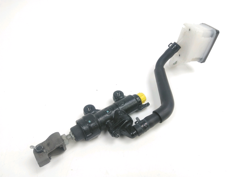 MAITRE CYLINDRE FREIN AR COMPLET