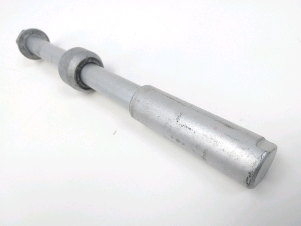 AXE DE ROUE AVANT