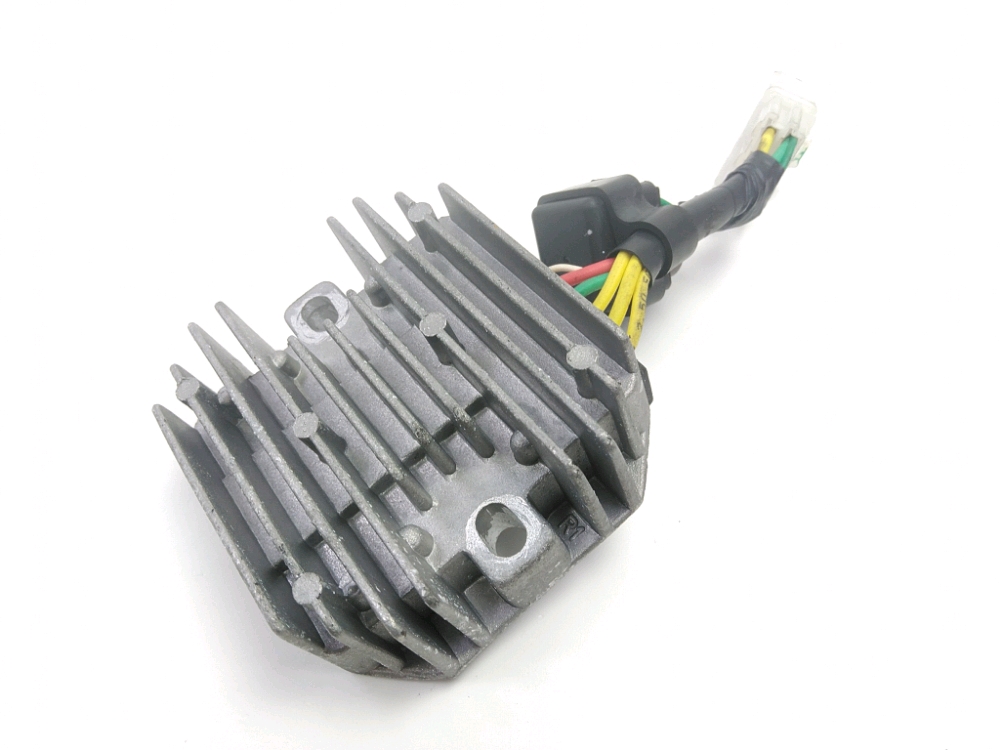 REGULATEUR DE TENSION
