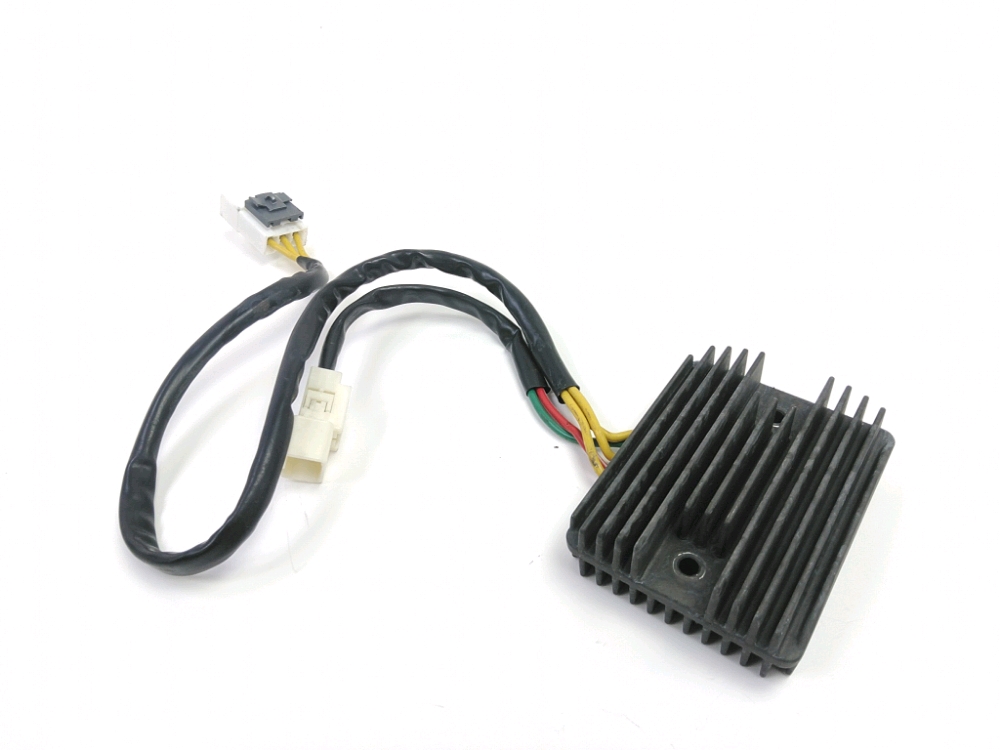 REGULATEUR DE TENSION