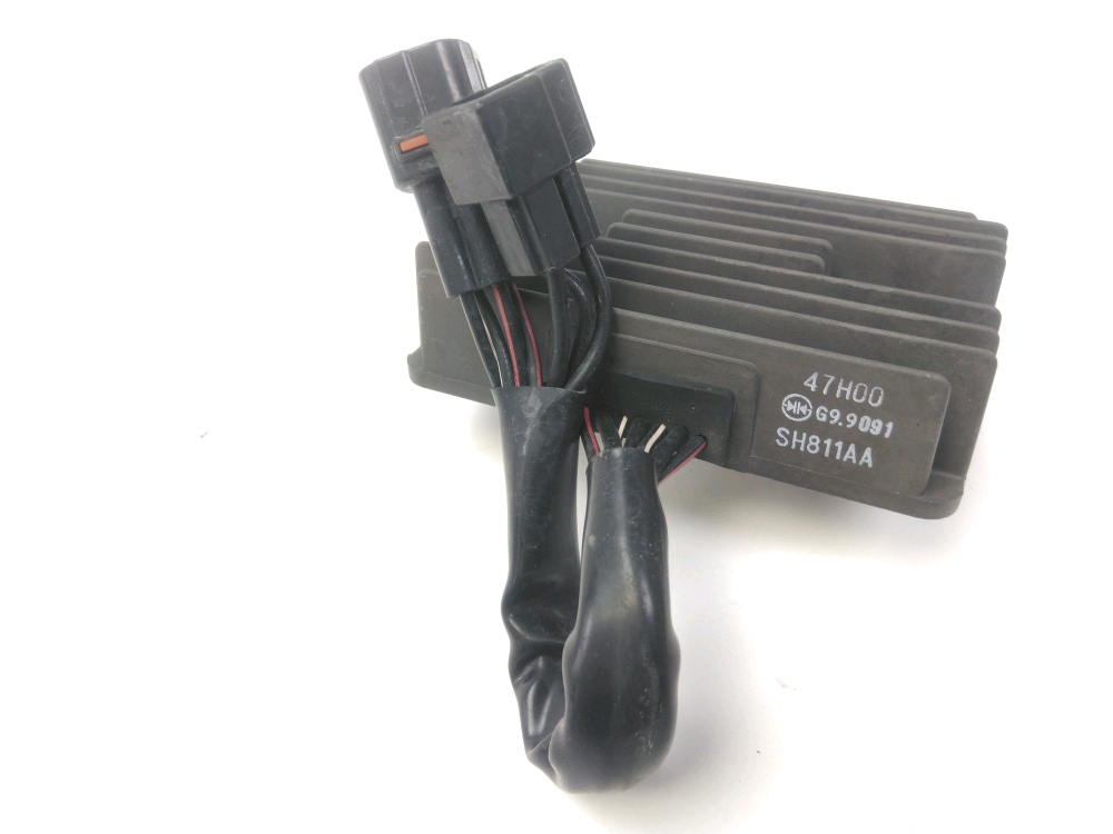 REGULATEUR DE TENSION