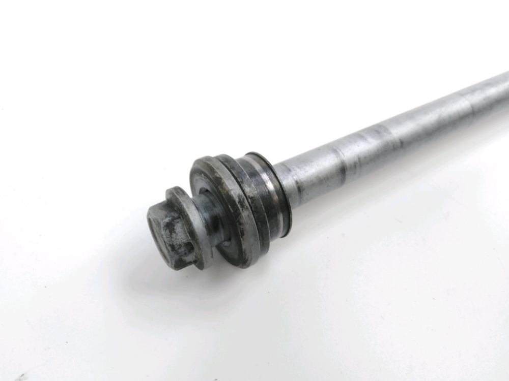 AXE DE ROUE ARRIERE