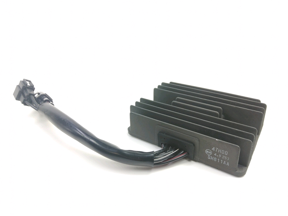 REGULATEUR DE TENSION