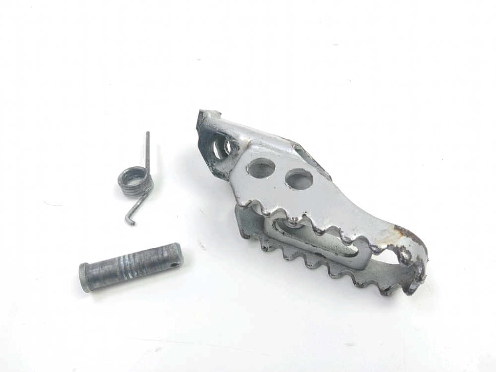 Repose pieds avant droit