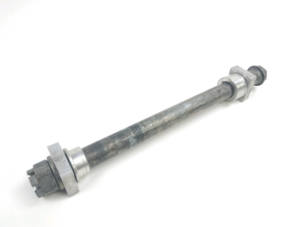 AXE DE ROUE ARRIERE