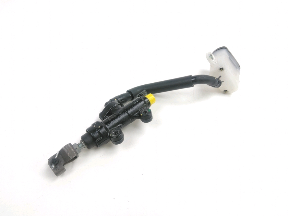 MAITRE CYLINDRE FREIN AR COMPLET